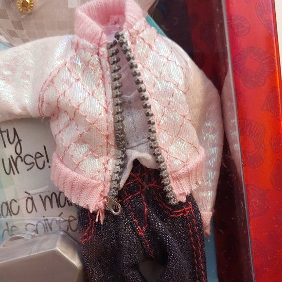 BRATZ METALLIC MADNESS CHLOE - Picture 3 of 8